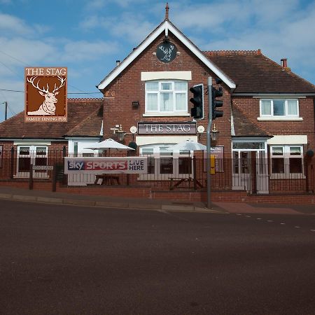 The Stag Hotel Northwood  ภายนอก รูปภาพ