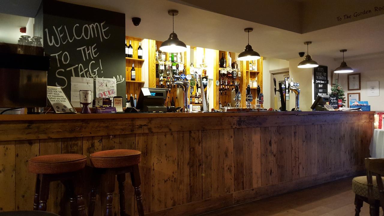 The Stag Hotel Northwood  ภายนอก รูปภาพ
