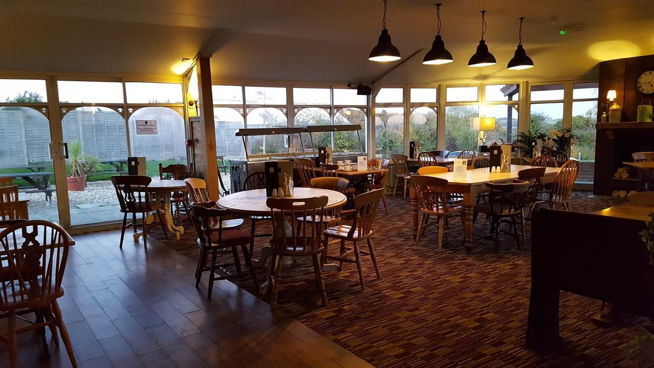 The Stag Hotel Northwood  ภายนอก รูปภาพ